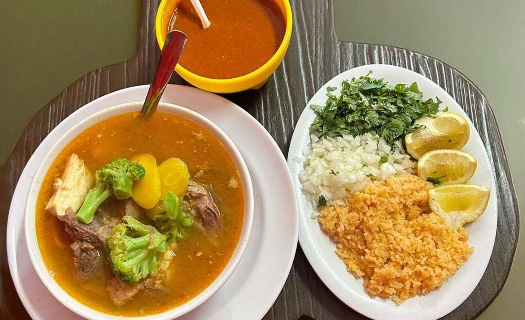 Caldo de res