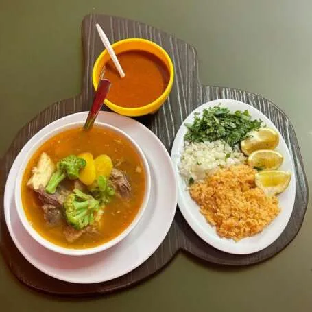 Caldo de res